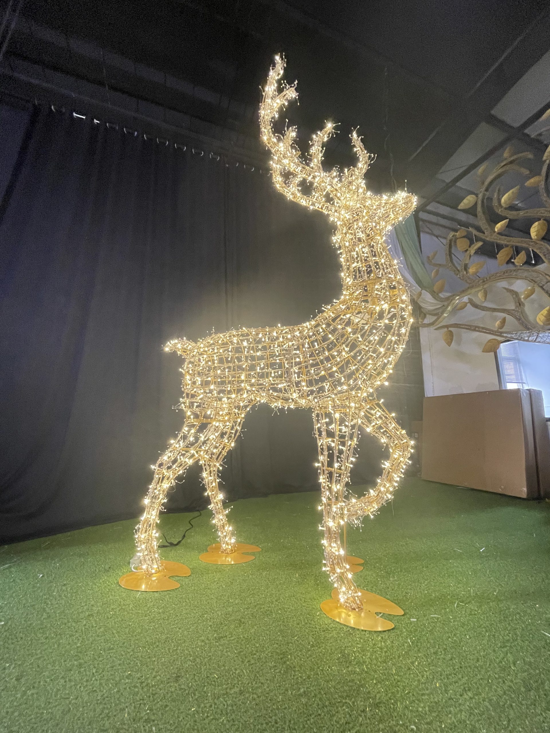 3D Animated Swaying Reindeer (Warm White) 4m